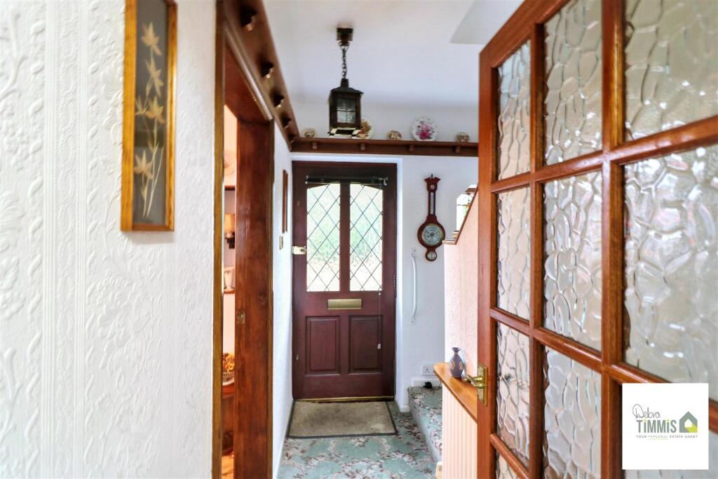 House in Stoke-on-Trent, Baddeley Edge - View 5