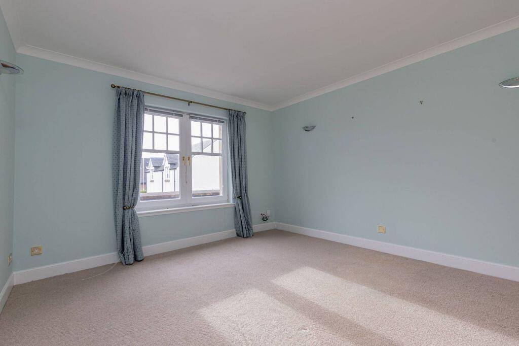 44/5 Cramond Road North, Edinburgh, EH4 6JA photo 2