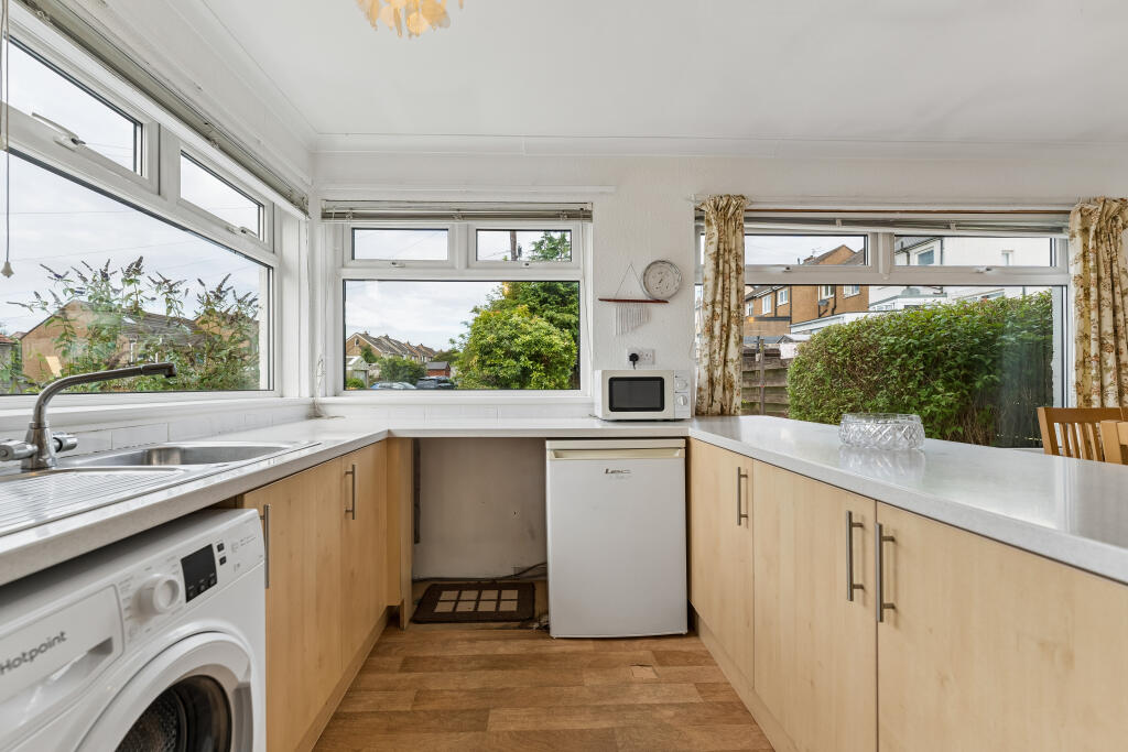 House in Glasgow, East Dunbartonshire - More