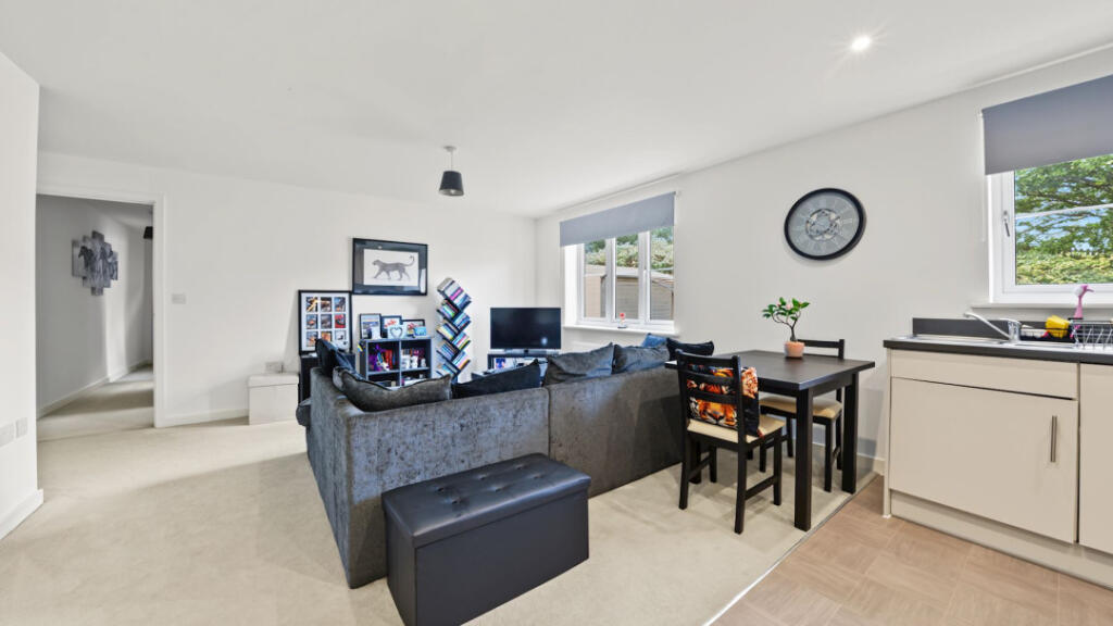 Apartment in Tonbridge - View 2