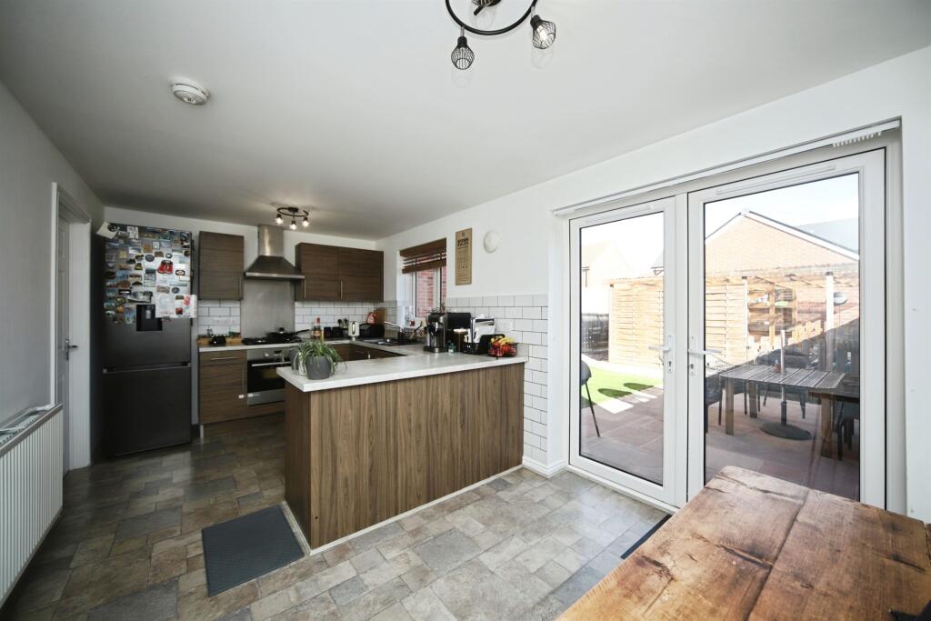Beacon Close, Bathpool, Taunton - View 3