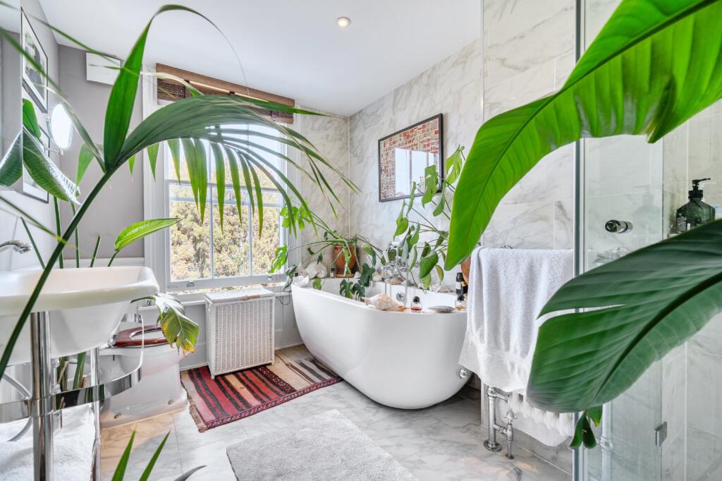 House in London, Kensal Town, Queen's Park - View 4