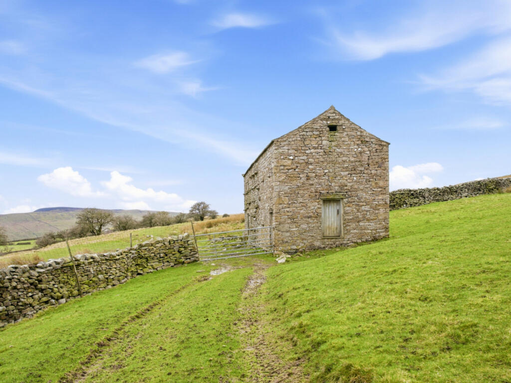 Cantrells Barn, Low Row, Richmond, DL11 6PS photo 3
