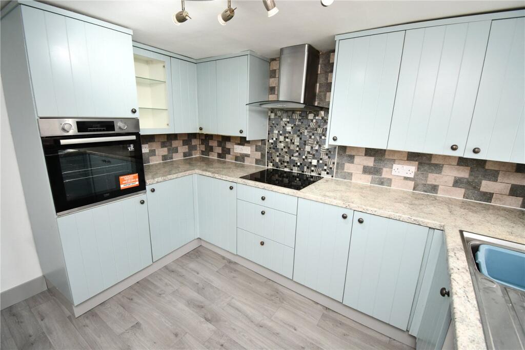 House in Upton, Overchurch Hill - View 5