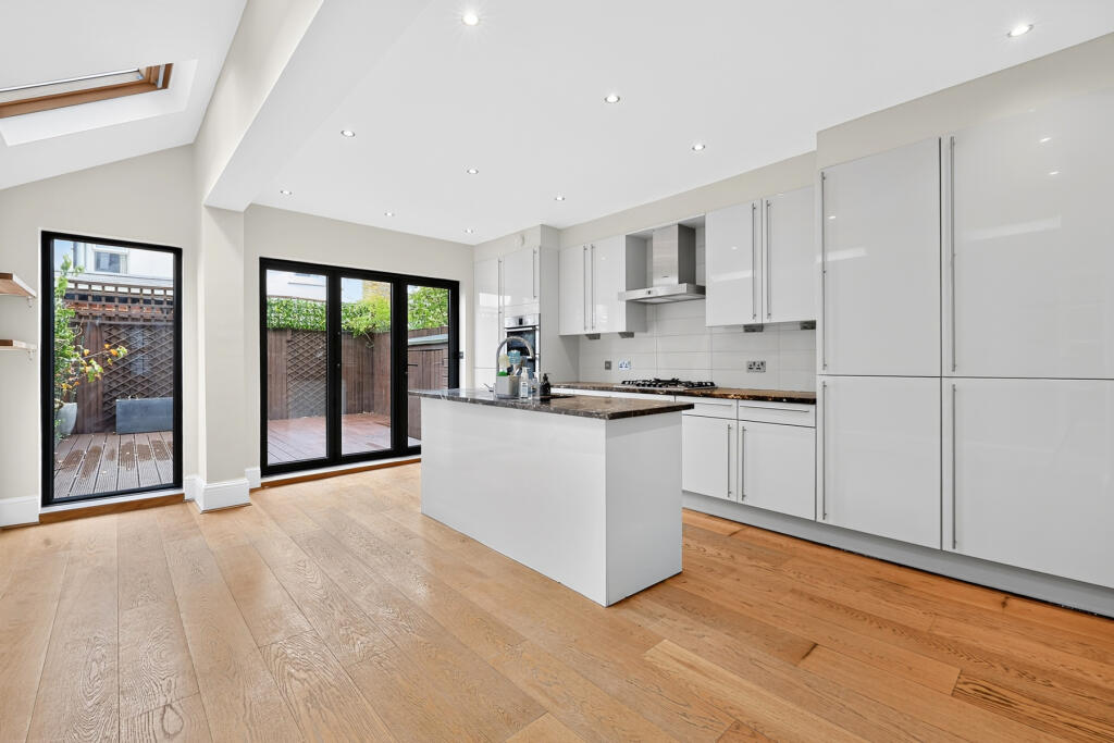 Main image of property: Kingwood Road, London, SW6
