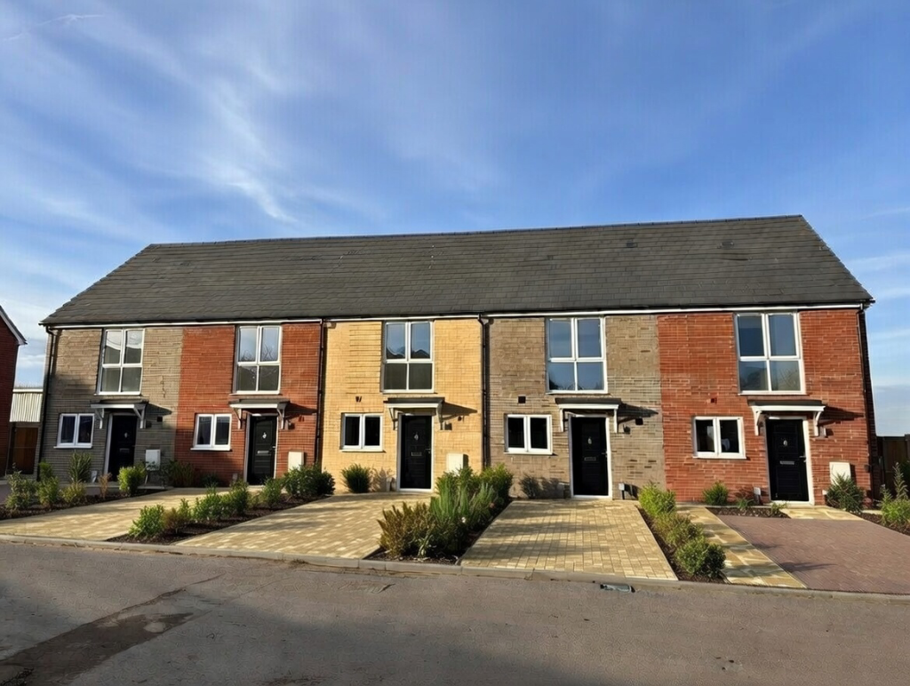 Main image of property: Valley Road,
Dovercourt,
Harwich,
CO124RR