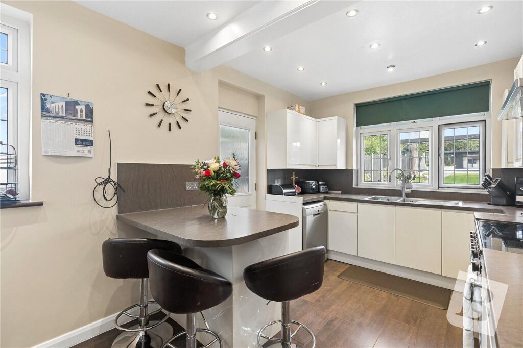 House in London - View 5