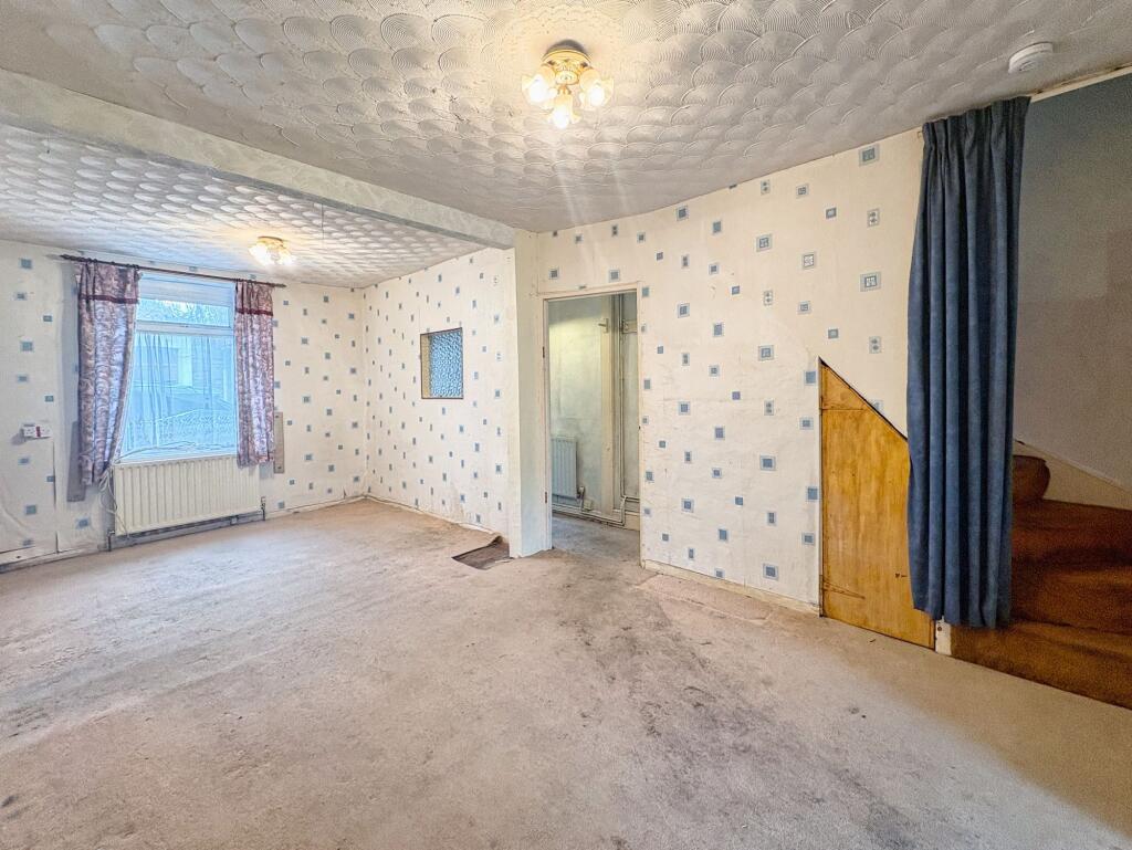 House in Neath - View 3
