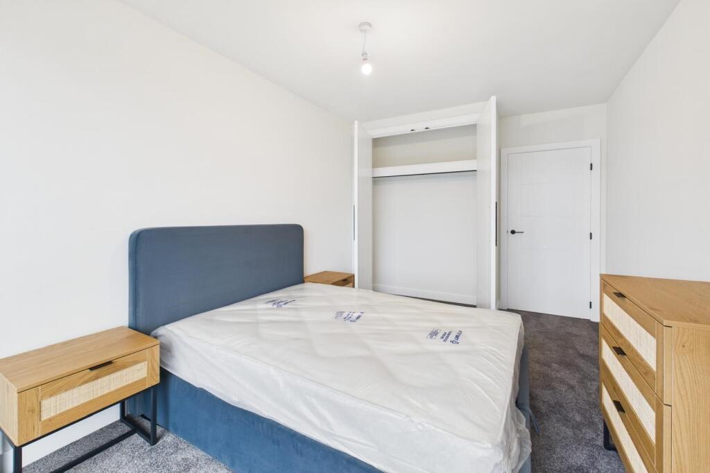 Apartment in Birmingham, West Midlands - View 5