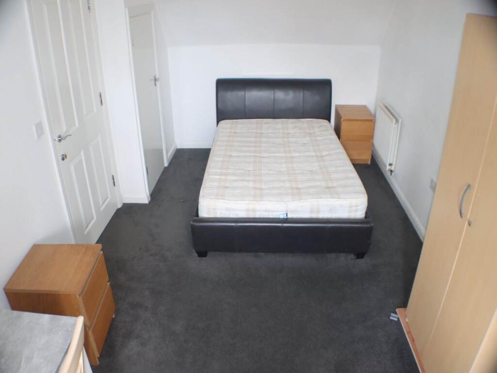 House in St Albans - View 5