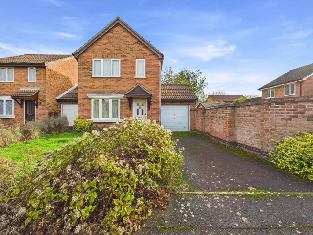 Main image of property: Yarrow Way, Locks Heath, Southampton, SO31 6TH