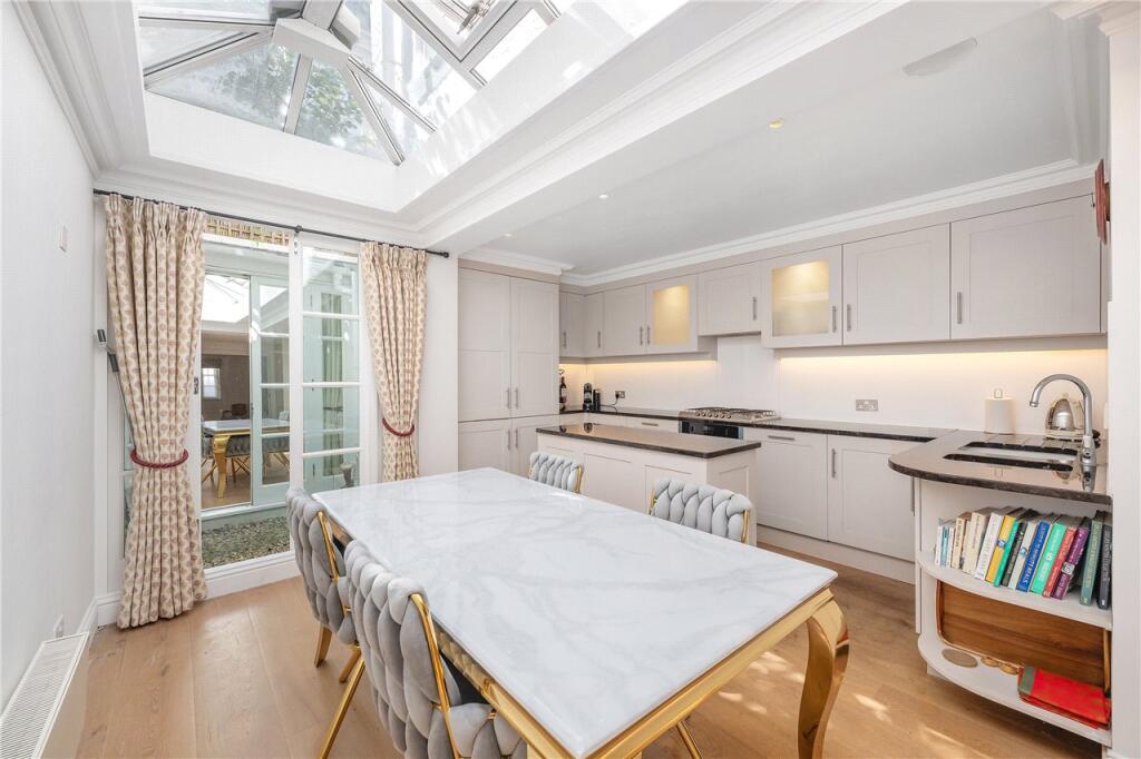 House in London - View 3