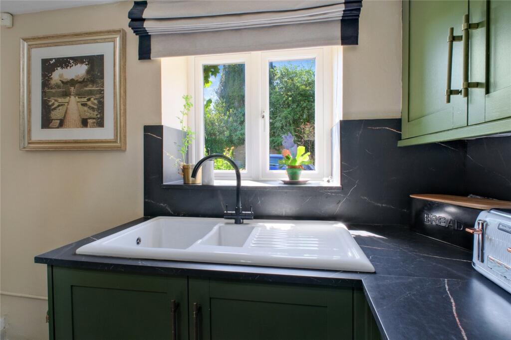 House in Torridge, Weare Giffard - More