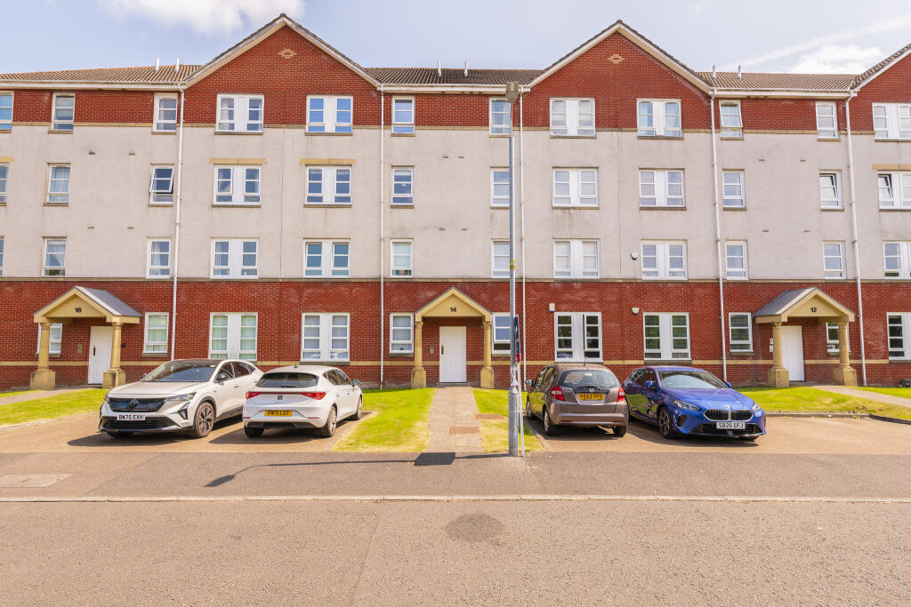Main image of property: Old Castle Gardens, Cathcart, Glasgow, Glasgow City, G44 4SR