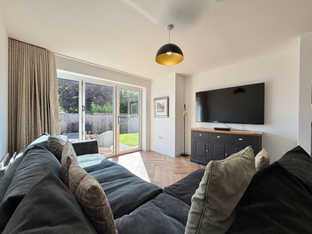 19, Maggies Crescent,Larbert,FK5 4ZT photo 4