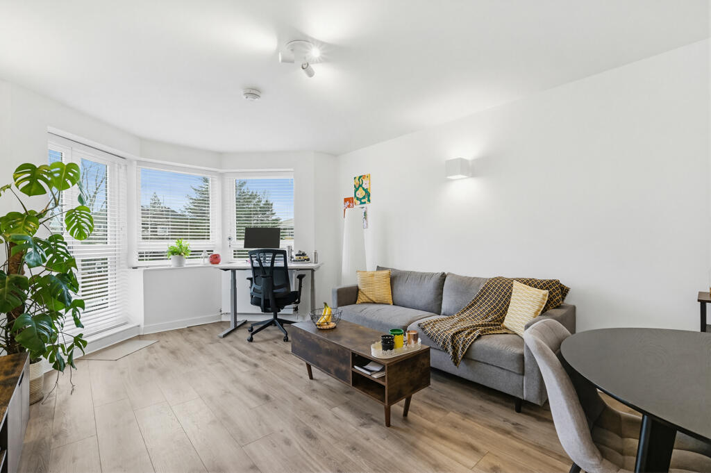 Main image of property: Kew Bridge Court, Brentford London W4