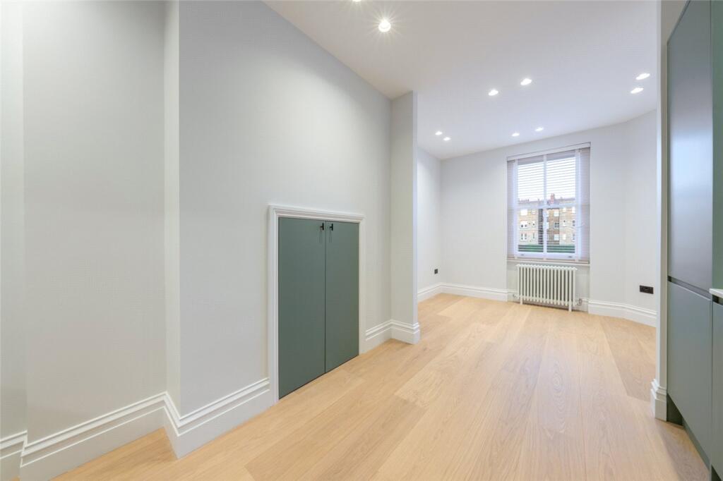 Apartment in London - More