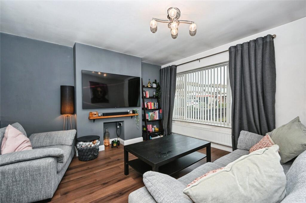 Dursley Drive, Ashton-in-Makerfield, Wigan, Greater Manchester, WN4 photo 2