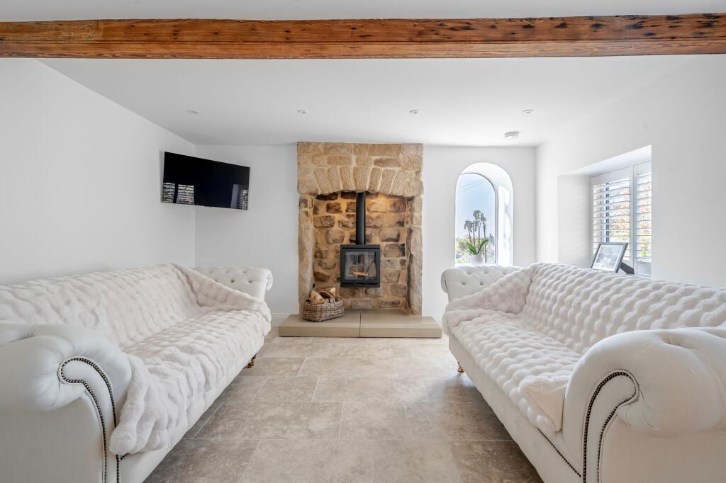 House in North Rigton - View 3