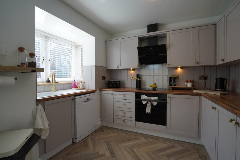 Inchmery Road, Grimsby, Lincolnshire, DN34 photo 5
