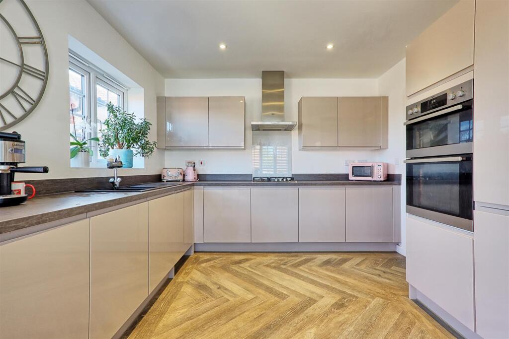 House in Colchester - View 4
