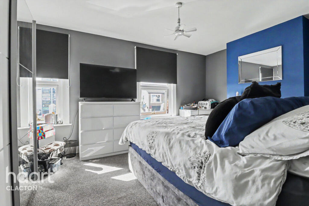 House in Clacton-on-Sea, Great Clacton - View 5