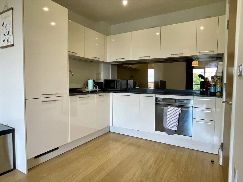 Apartment in Bournemouth - View 4