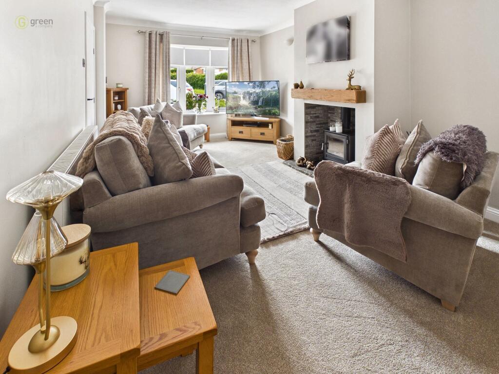 House in Kingsbury, Cliff - View 2