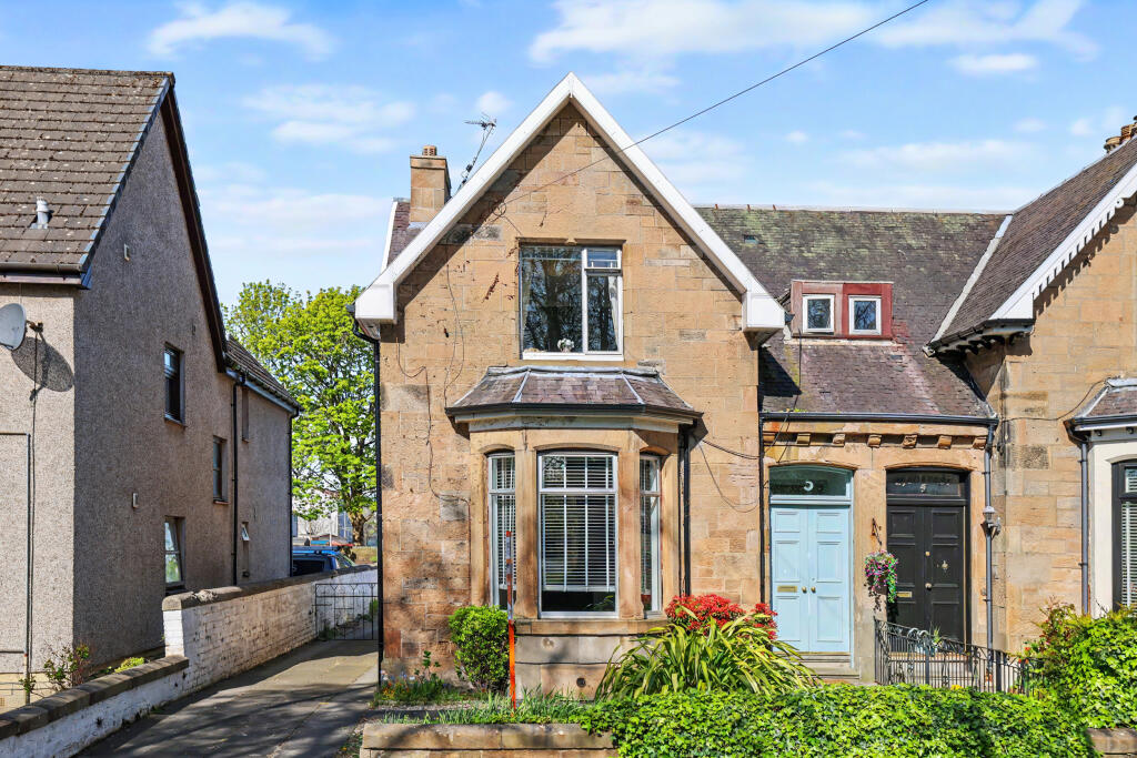 Main image of property: 5 Abbots Road, Grangemouth, FK3