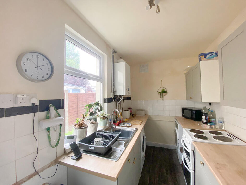 House in Sandwell, Bearwood - More