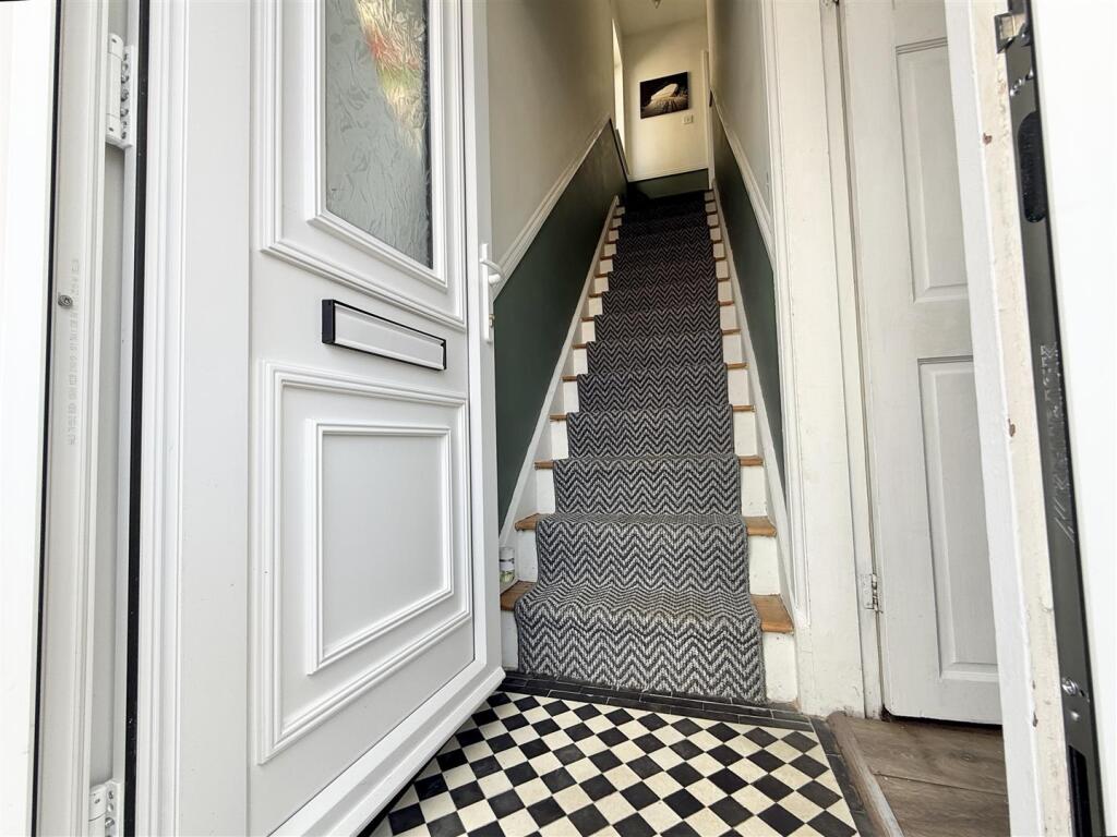 House in Leicester - View 5