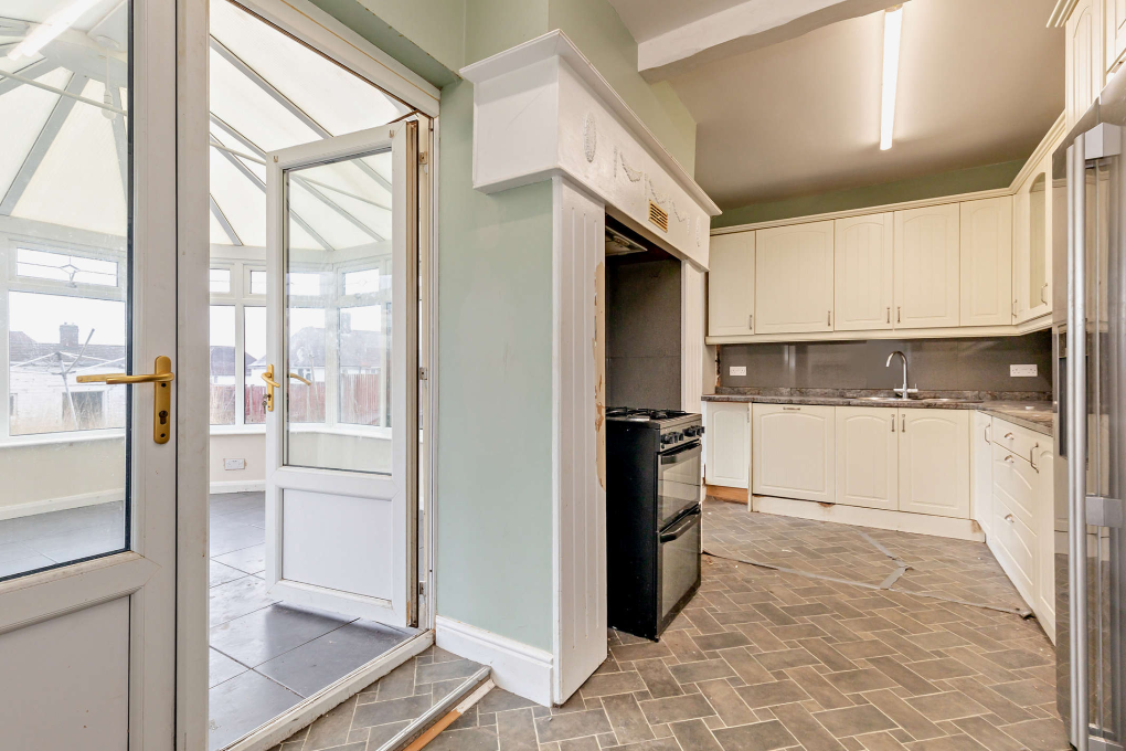 House in Chesterfield, Hollingwood, New Whittington - More