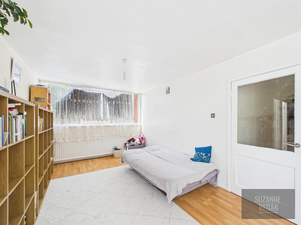 Apartment in Coventry, Willenhall - View 5
