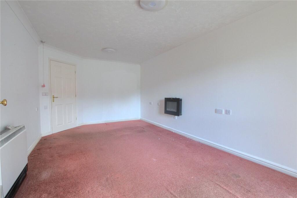 Apartment in Middlesbrough - View 4
