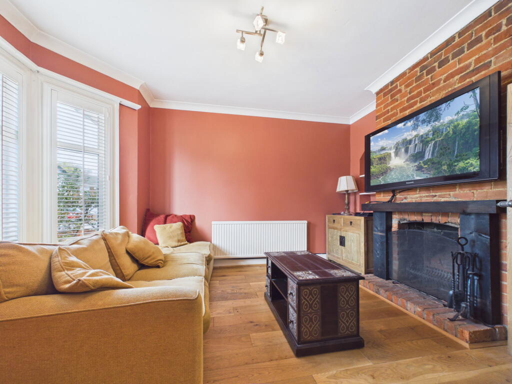 Courthouse Road, Maidenhead, SL6 photo 3