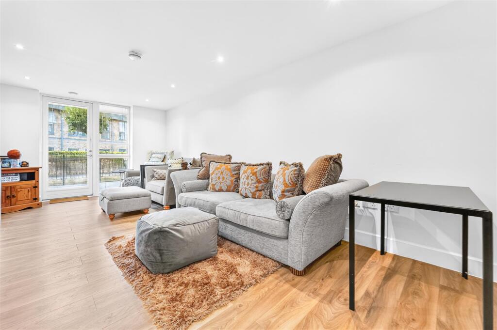 Apartment in London - View 3