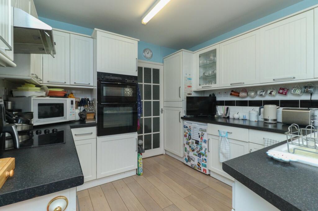 Manston Court Road, Margate, Kent, CT9 photo 2