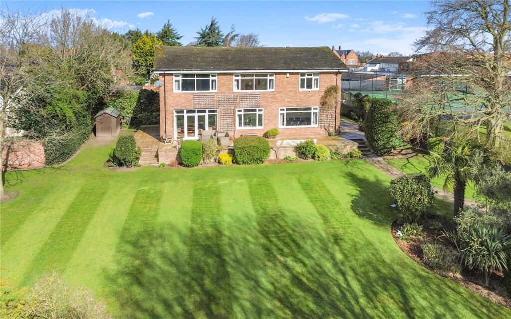 Main image of property: Westhorpe Drive, Long Eaton, Nottingham, Derbyshire, NG10
