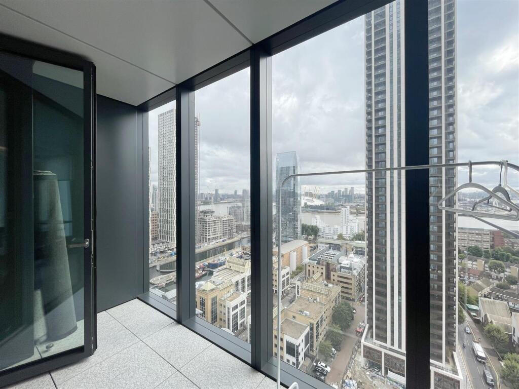 Apartment in London - More