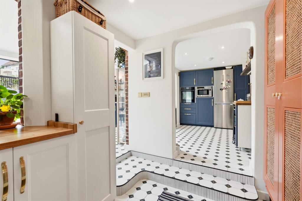 House in Norwich, Heigham Grove - More