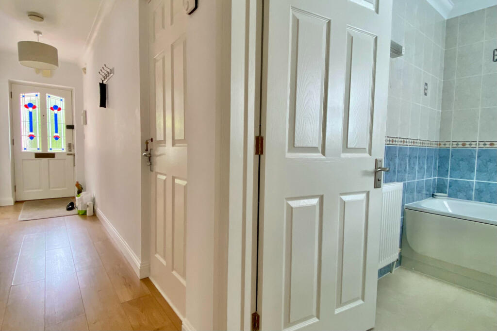 Audemer Court, Ringwood, BH24 1YB - View 5