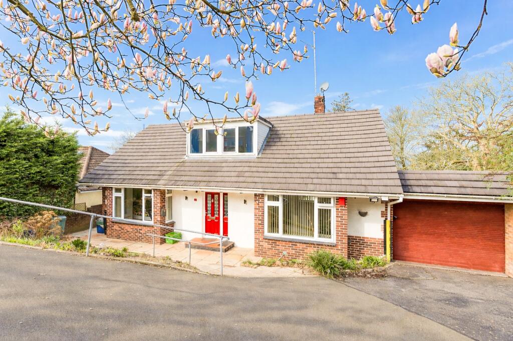 3-bed detached on Eveswell Park Road, Newport, NP19, £340,000