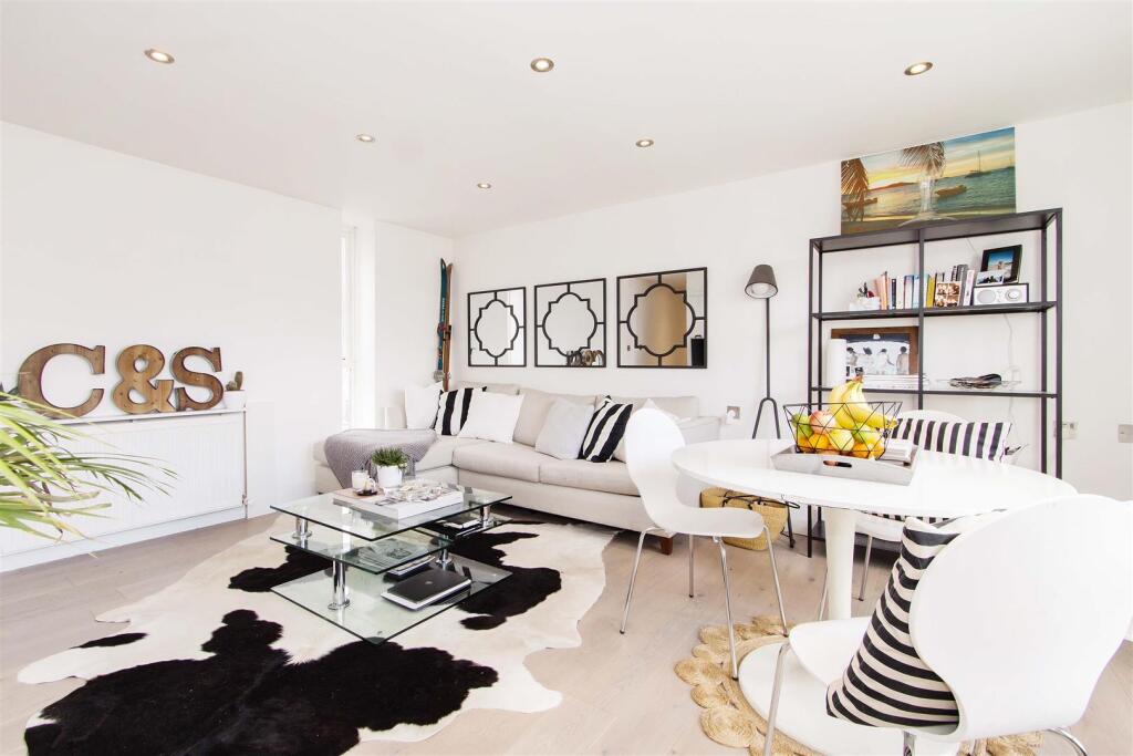 Apartment in London - View 4