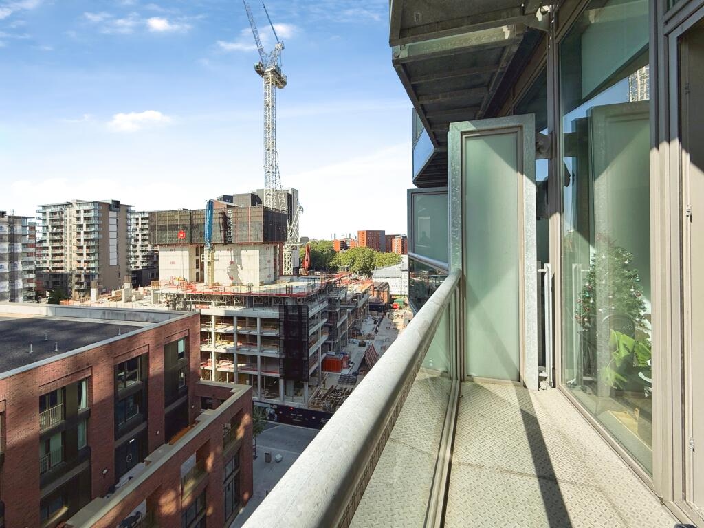 Apartment in Manchester - View 5