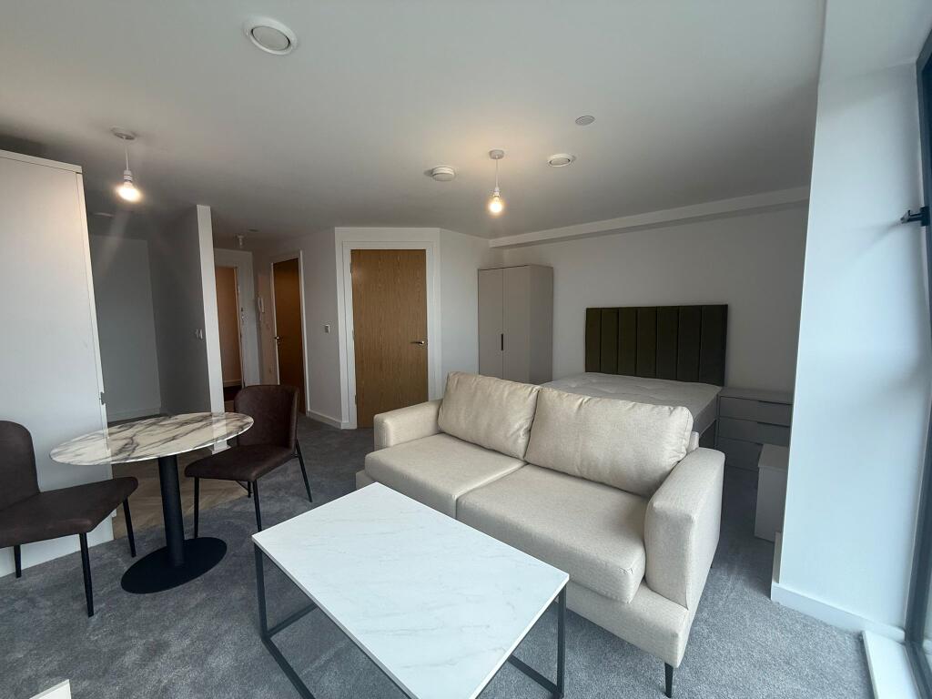 Apartment in Salford, Pendleton - View 5