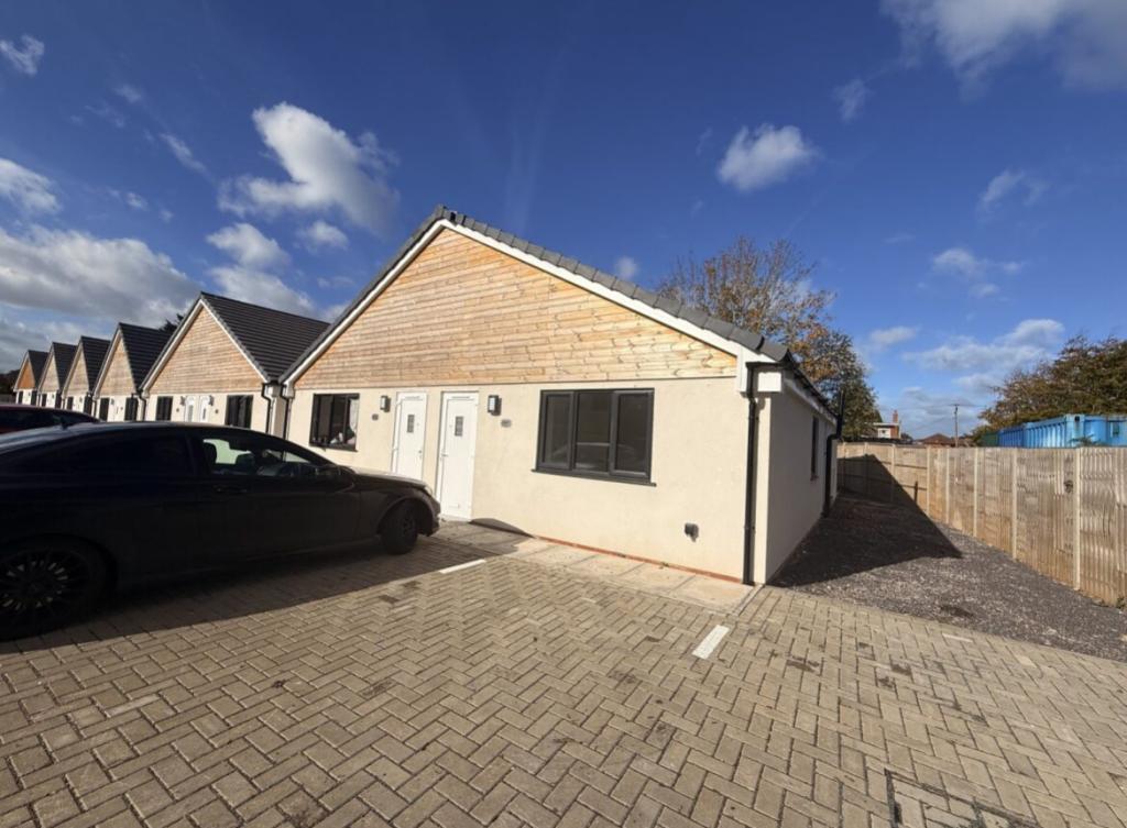 Main image of property: Obelisk Close