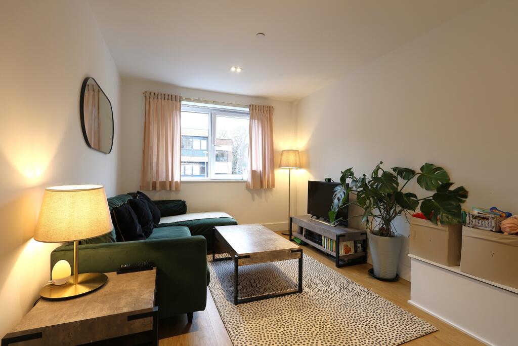 Main image of property: Pinnacle House, Home Park Mill Link, Kings Langley, Hertfordshire, WD4