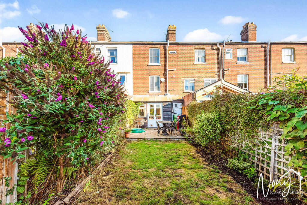 House in Winchester, Hampshire - View 4