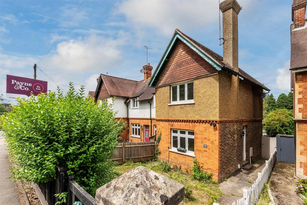 Main image of property: Westerham Road, Oxted