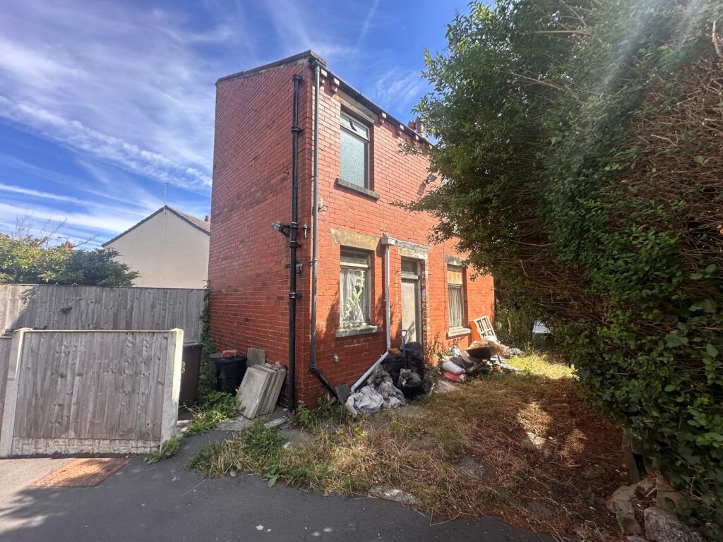 Main image of property: Wakefield Road, Drighlington, Bradford, West Yorkshire, BD11